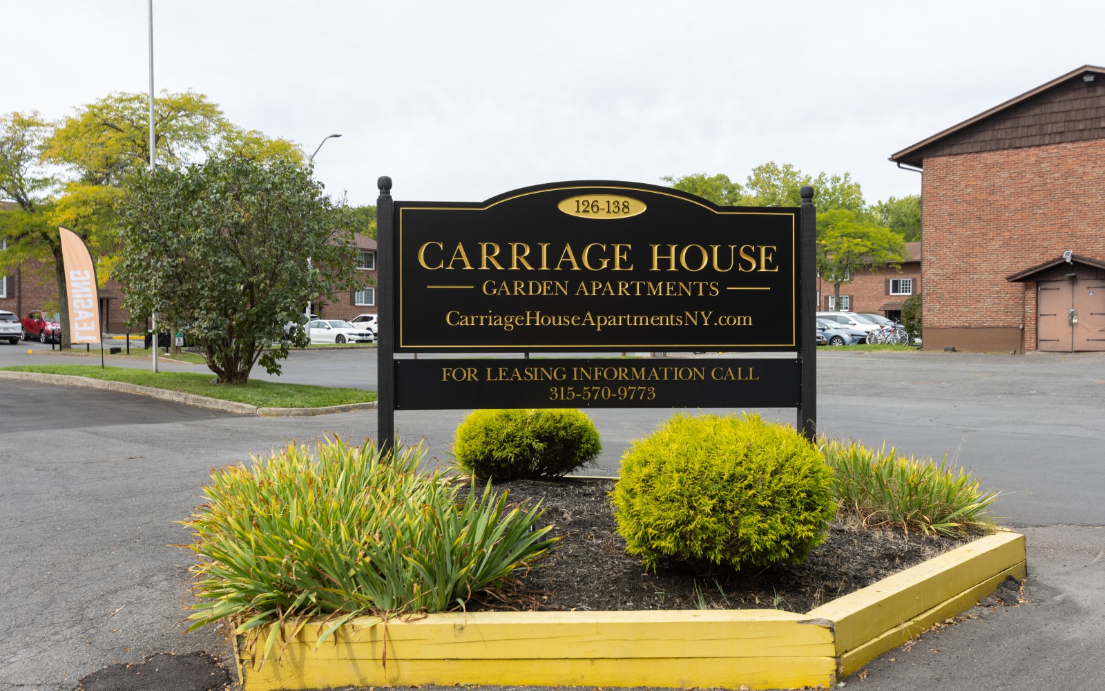 Carriage House Garden Apartments entrance sign, Syracuse NY